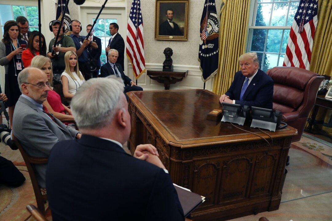 In Trade War Retaliation, Beijing Defends Its Fentanyl Policy, Cancels Order for US Pork