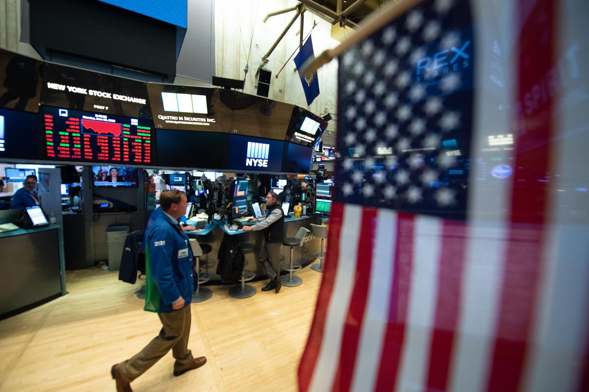 US Economic Indicators Flash Lower Risk of Recession: Expert