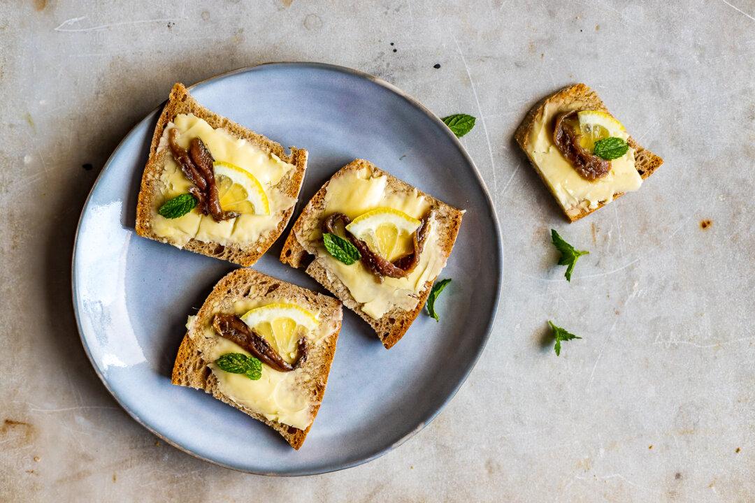Pane, Burro, e Acciuga (Bread, Butter, and Anchovies Crostini)