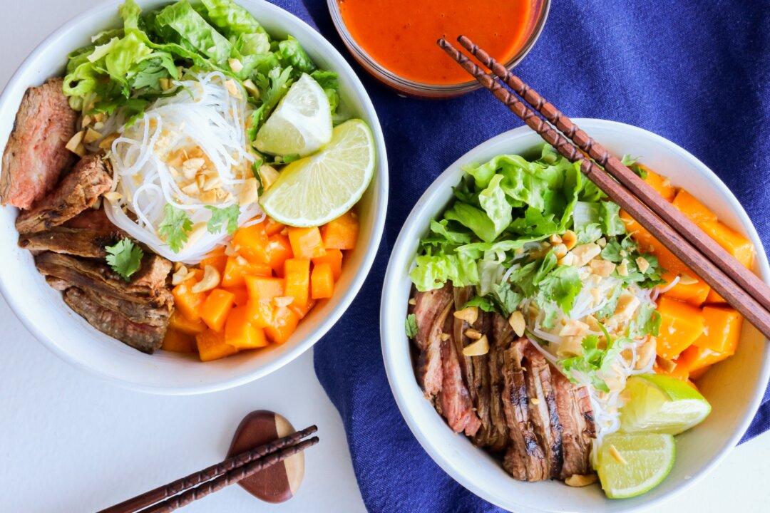 Coconut Curry Gets a Backyard Makeover