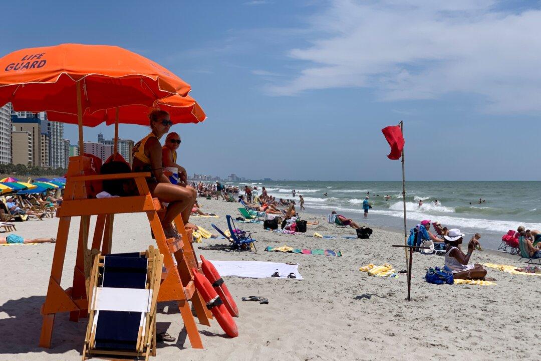 Nationwide Lifeguard Shortage Could Force Half of US Pools to Close, Reduce Hours This Summer