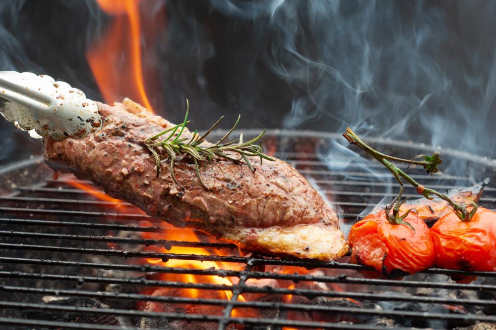 Thousands of Meat Lovers Plan Mass BBQ At House Of Vegan Who Sued Neighbors For Cooking Meat