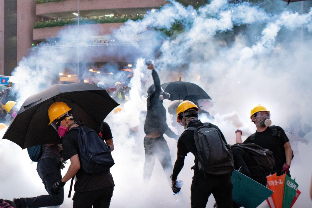 US Lawmakers Rebuke Beijing’s Tough Words on Hong Kong Protests