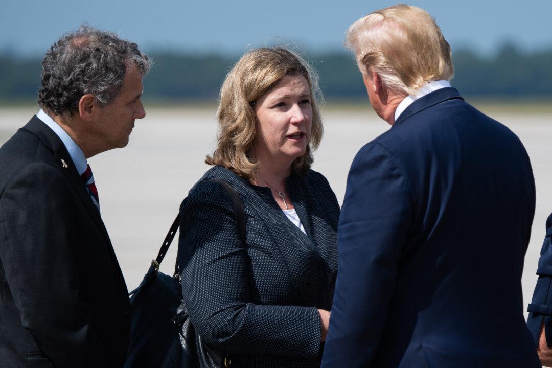 President and First Lady Land in Dayton to Visit Victims and First Responders