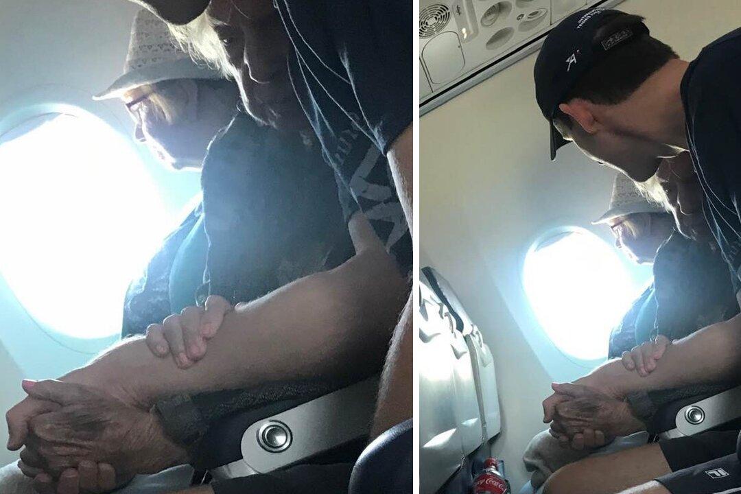 96-Year-Old Flies First Time in 15 Years and a Stranger Becomes Her ‘Flight Angel’