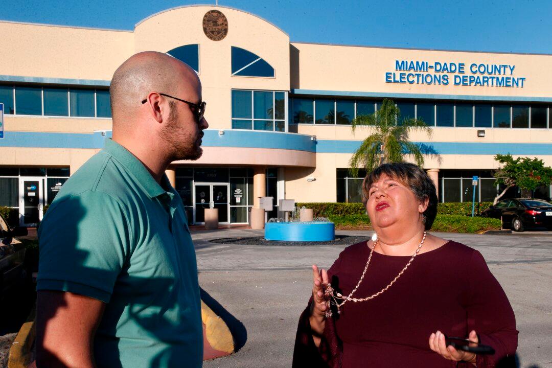 Florida Governor Asks State Supreme Court to Advise on Felon Voting