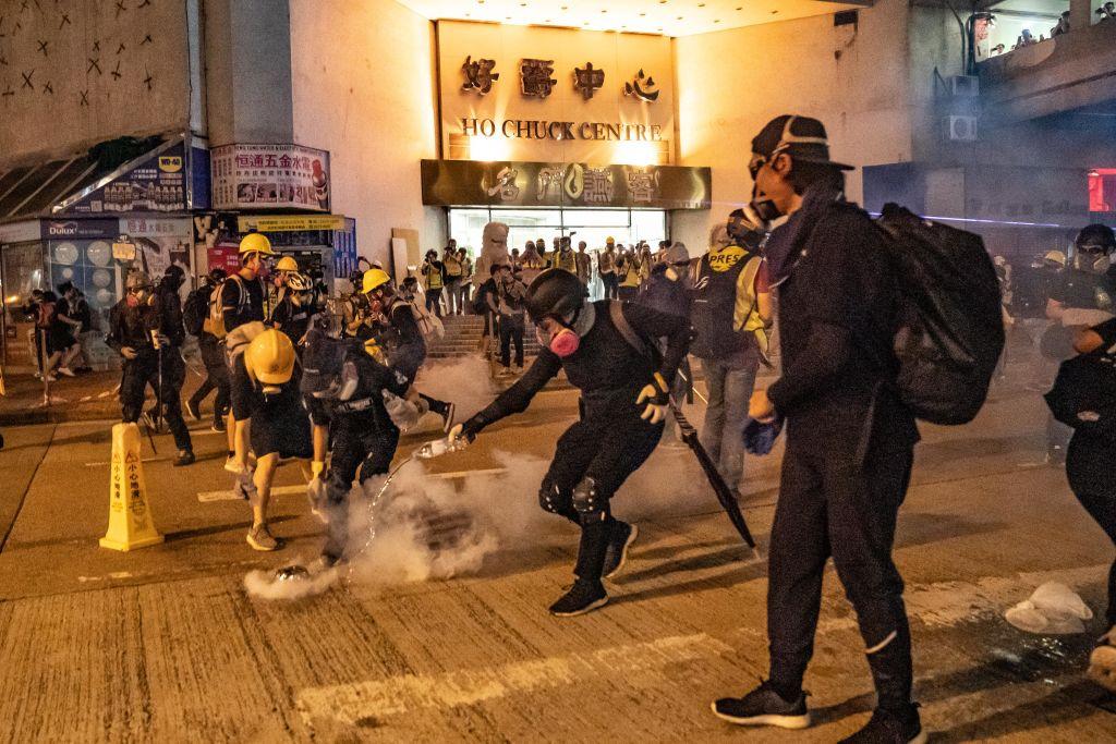 In Hong Kong, Local Groups Condemn Another Round of Police Violence, Call for General Strikes