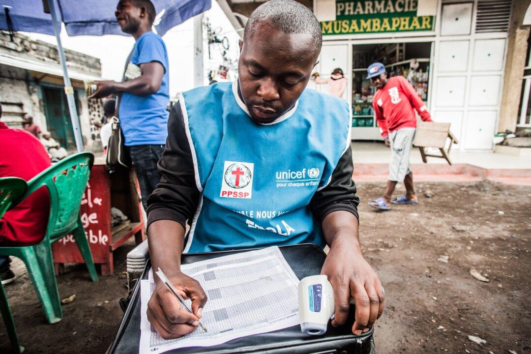 Ebola Continues to Spread in Congo, Stoking Regional Tension