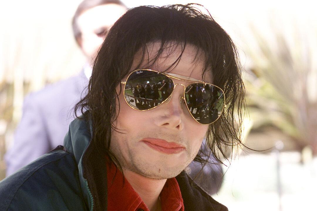 Girl Tweets Photo of Boyfriend Who Looks Just Like Michael Jackson, Twitter Goes Crazy