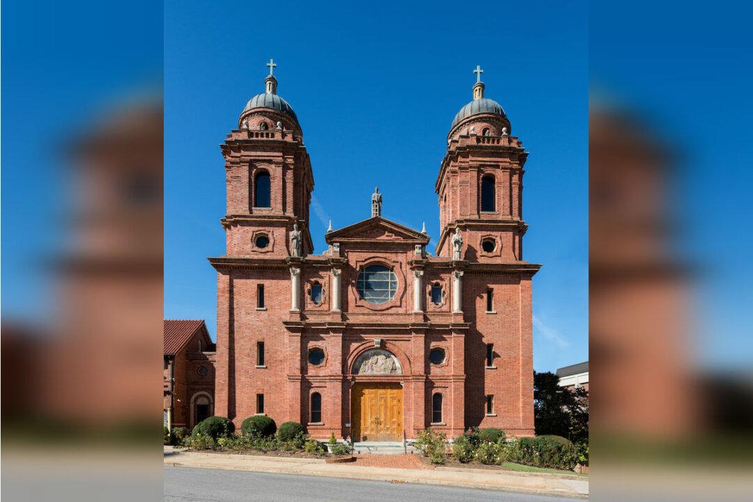 Stillness, Beauty, and Truth: The Basilica of Saint Lawrence