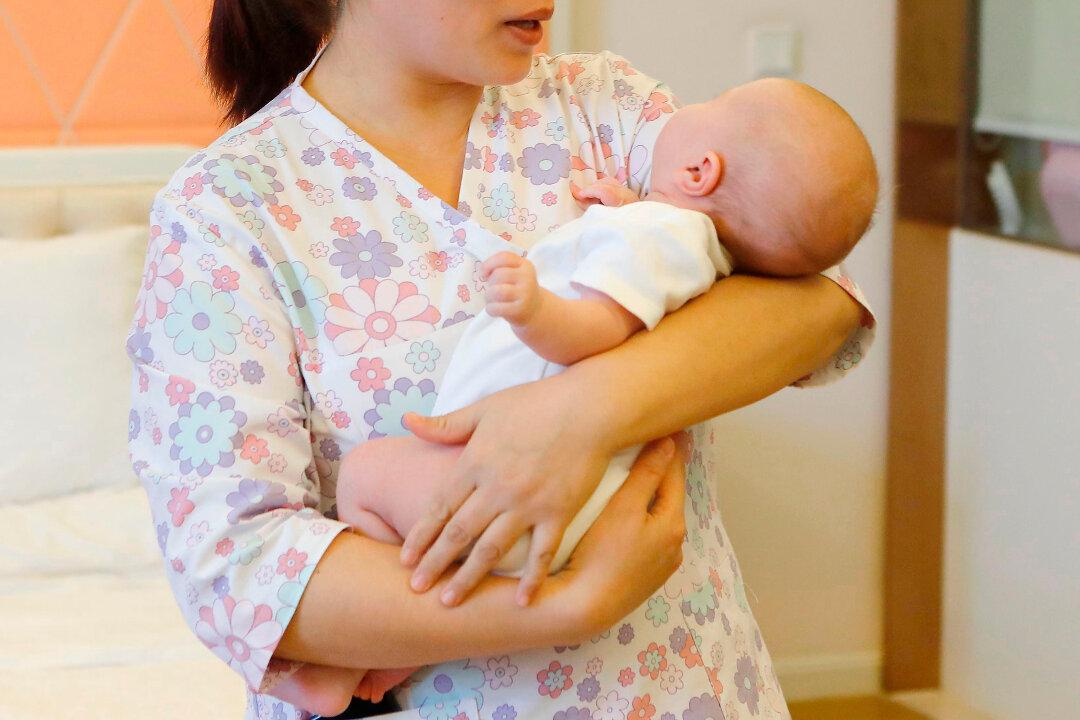 Woman Kidnaps Step-Grandson to Hide Miscarriage From Her Lover