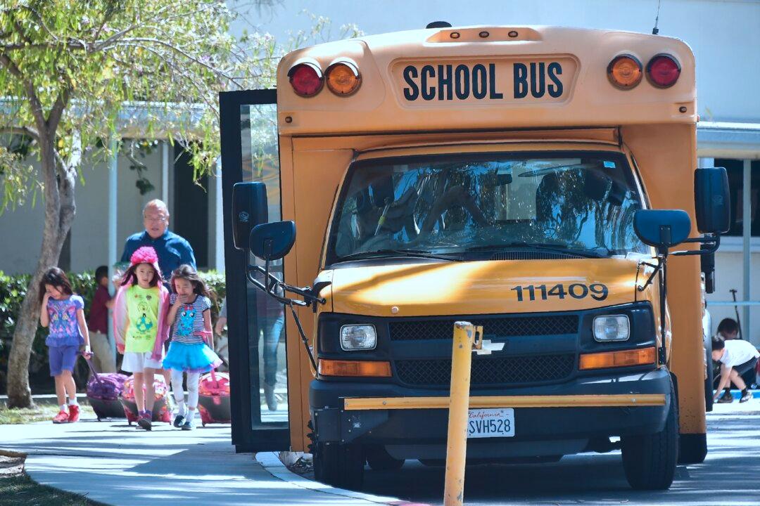 Governors Expect Schools to Open This Fall, but With Tweaks