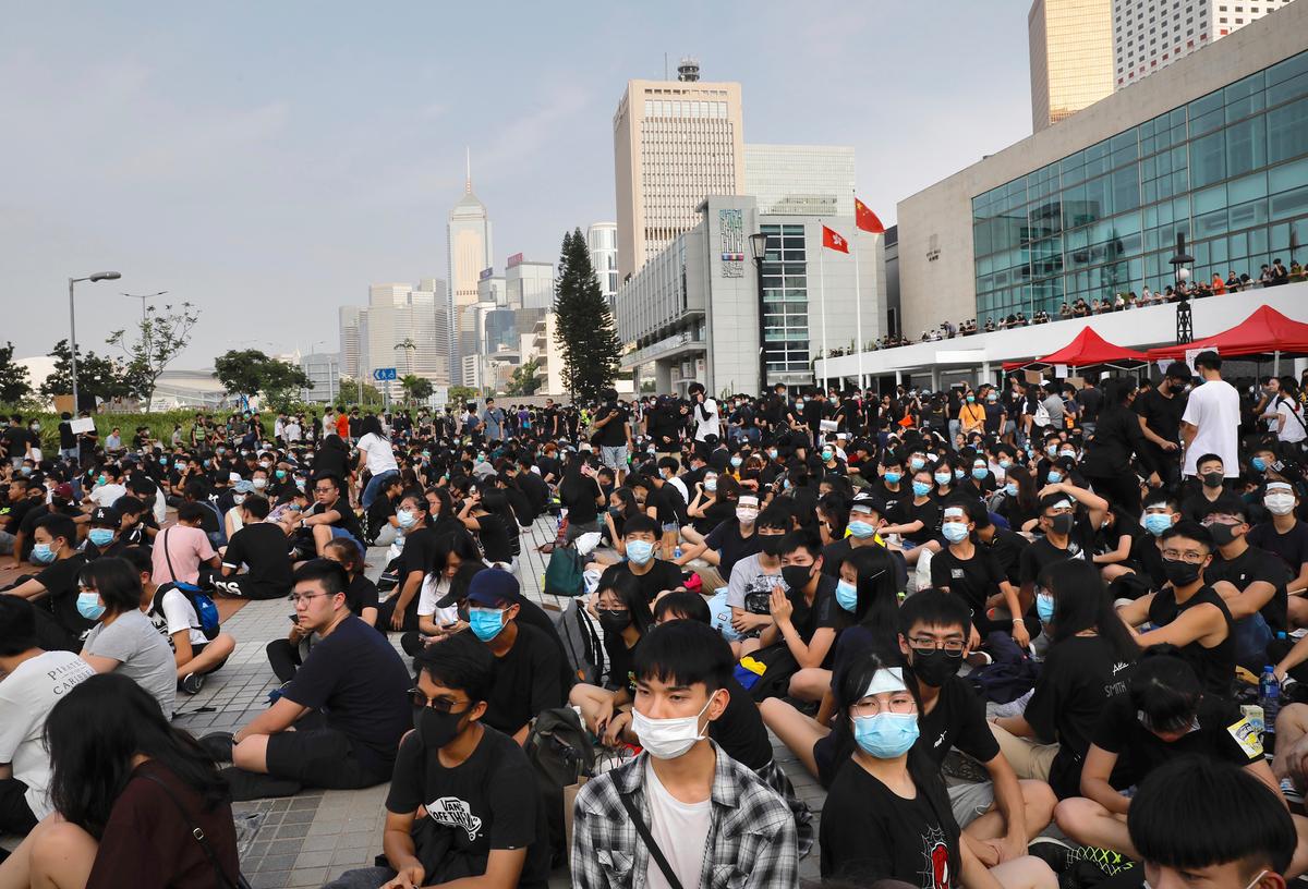 Hong Kong University Students Plan Class Boycott for Protest Demands