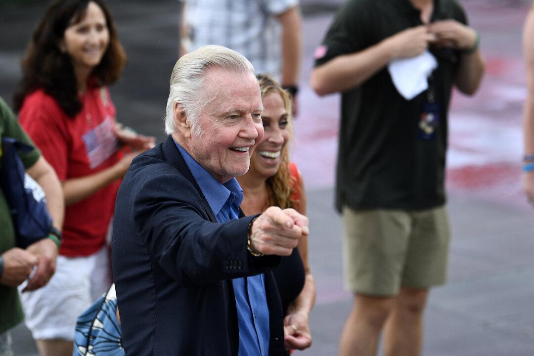Jon Voight Hopes Trump Haters Can See He Is the ‘Greatest President of This Century’