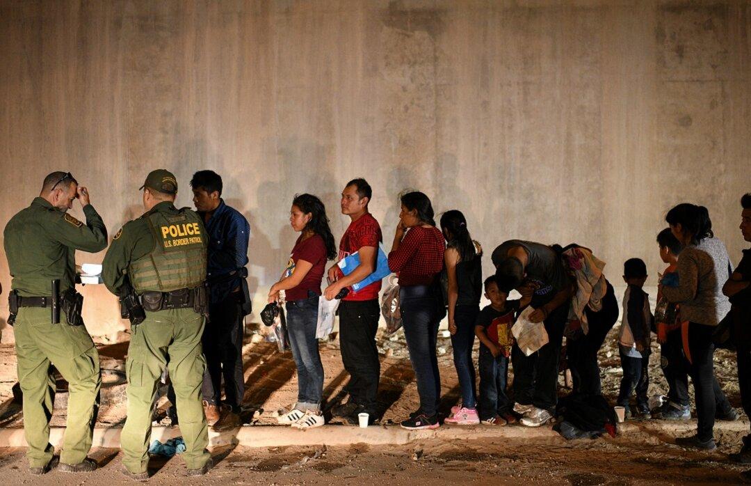 19 States, District of Columbia, Sue Trump Administration Over Illegal Immigrant Detention