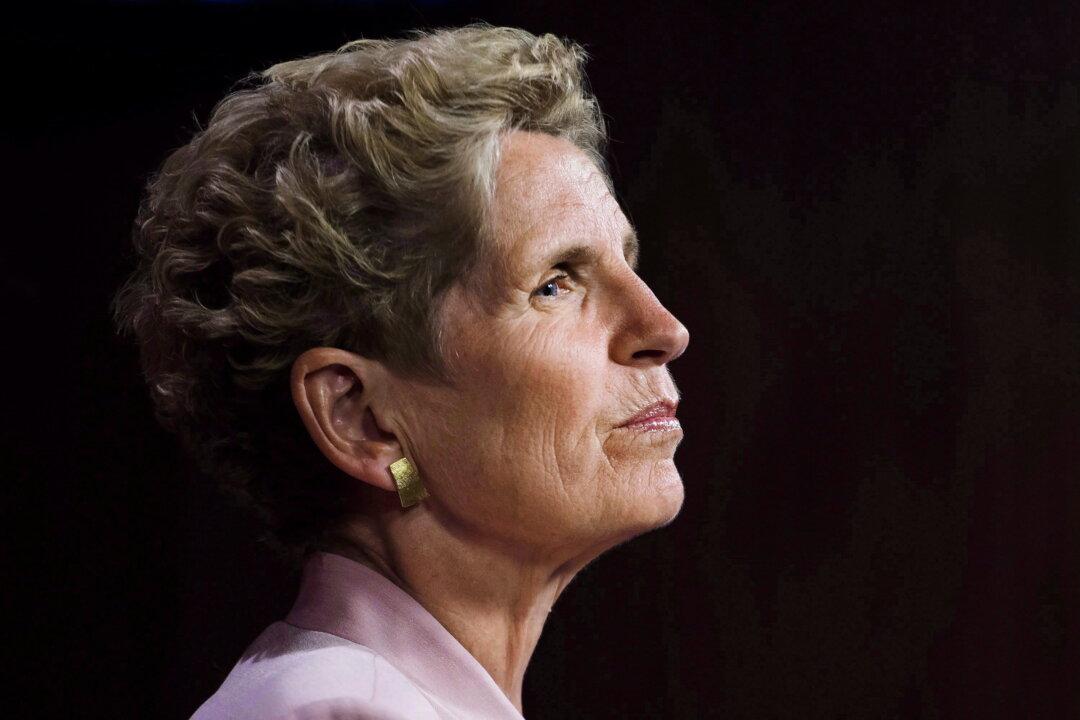 Ottawa Pursues Ontario’s Failed Energy Policies as Ex-Premier Admits Mistakes: Expert