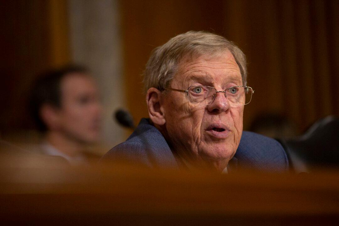Republican Sen. Johnny Isakson Announces Retirement