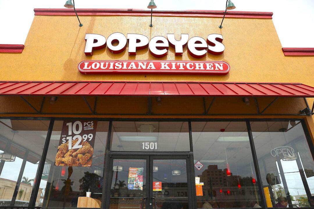 Tennessee Man Sues Popeyes Over Sold-Out Chicken Sandwich, Says He ‘Can’t Get Happy’: Reports