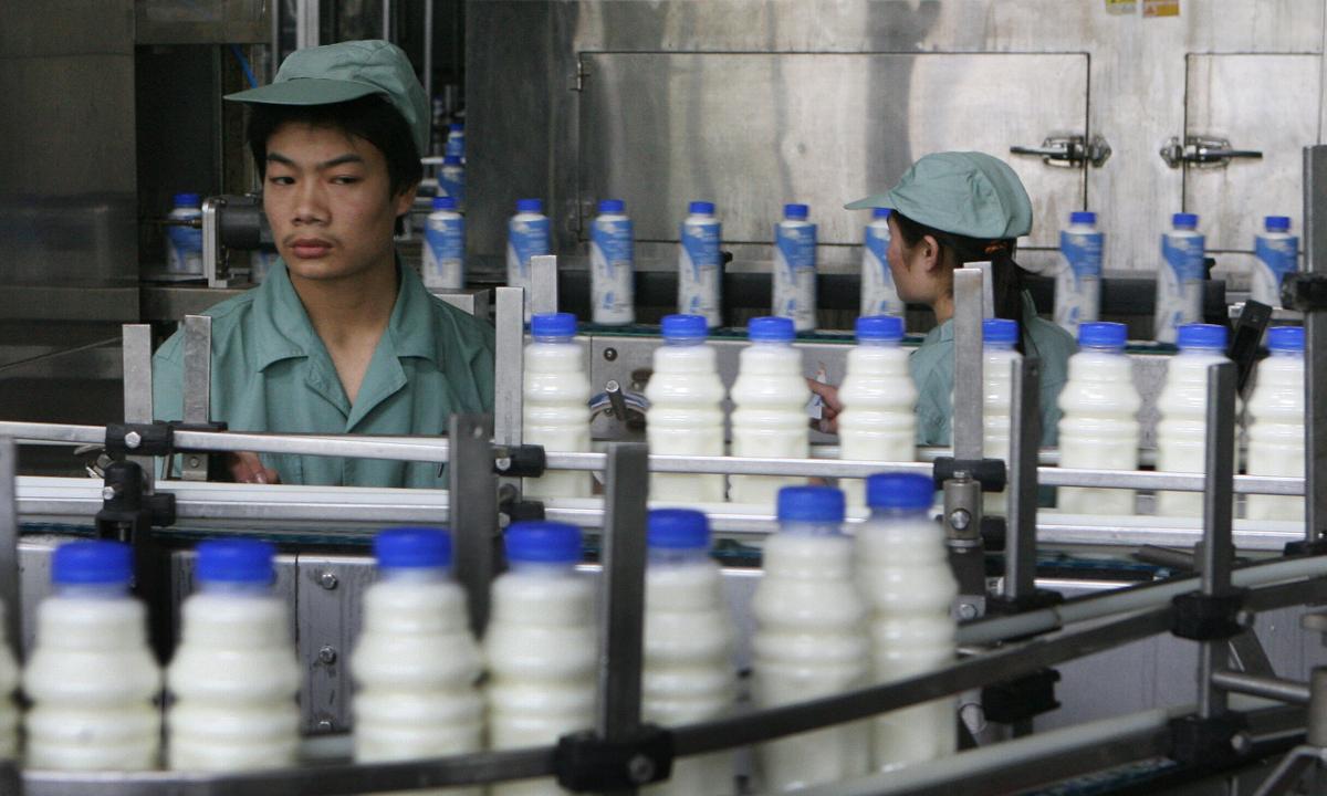 Family Claims to Have Found a Baby Mouse in a Bottle of Milk
