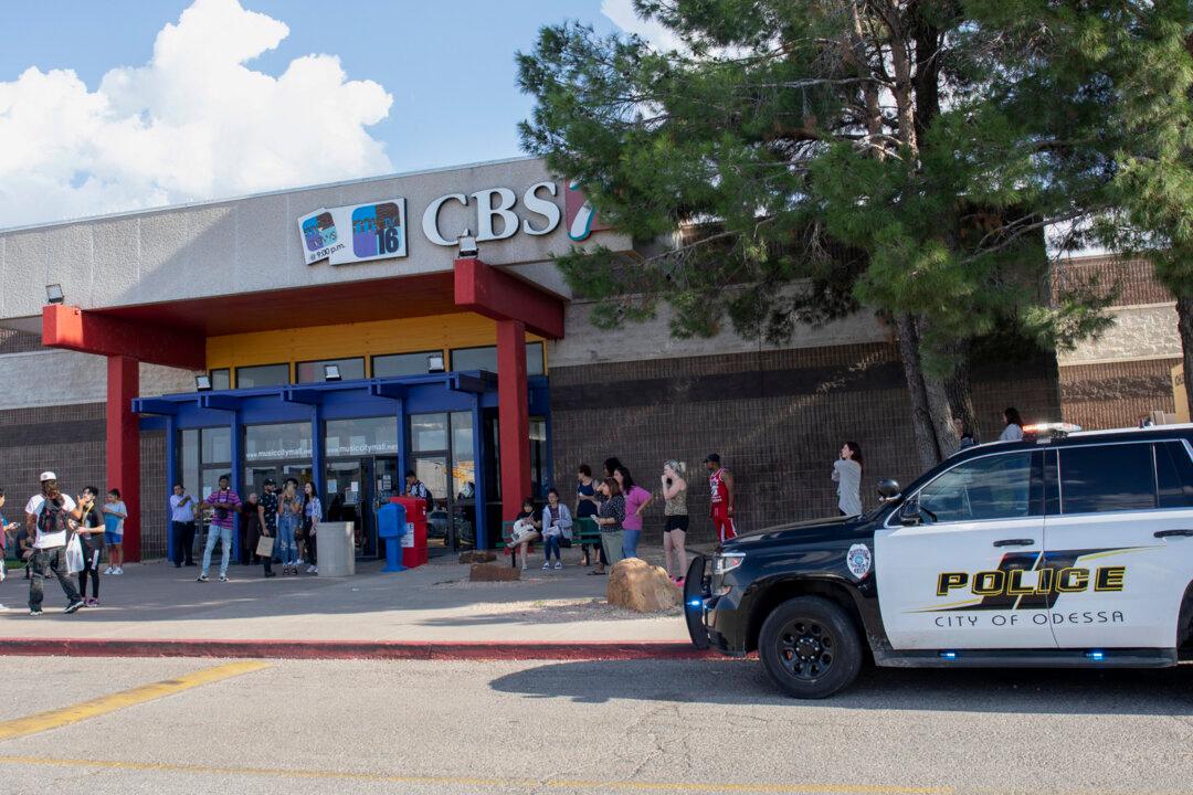 Texas Gunman Who Killed 7 Had Previously Failed Background Check for Firearm