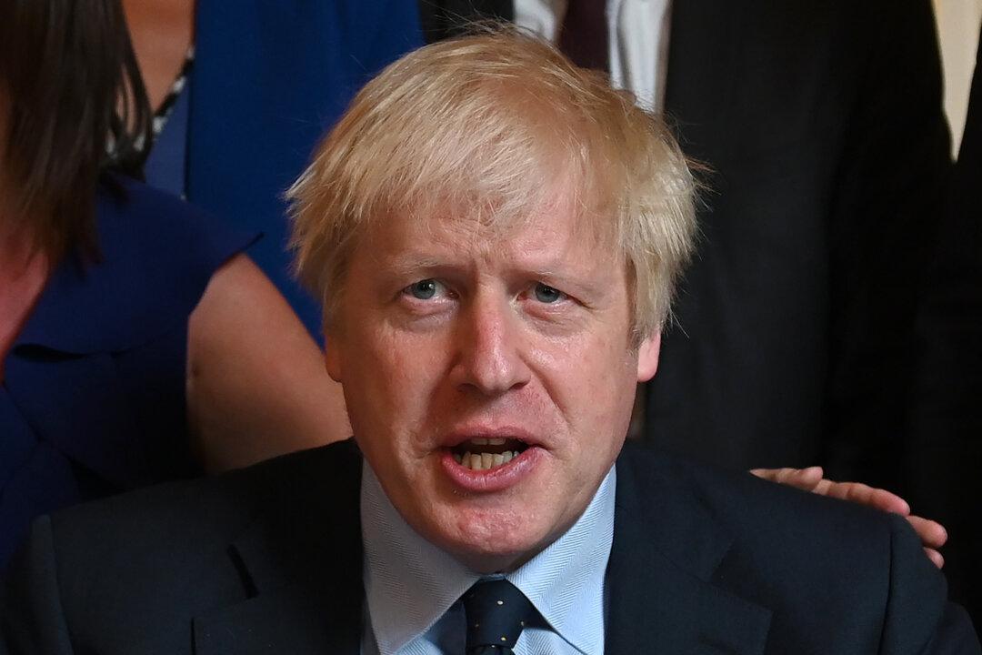 Opponents of ‘No-Deal’ Brexit Defeat PM Johnson, Who Promises an Election
