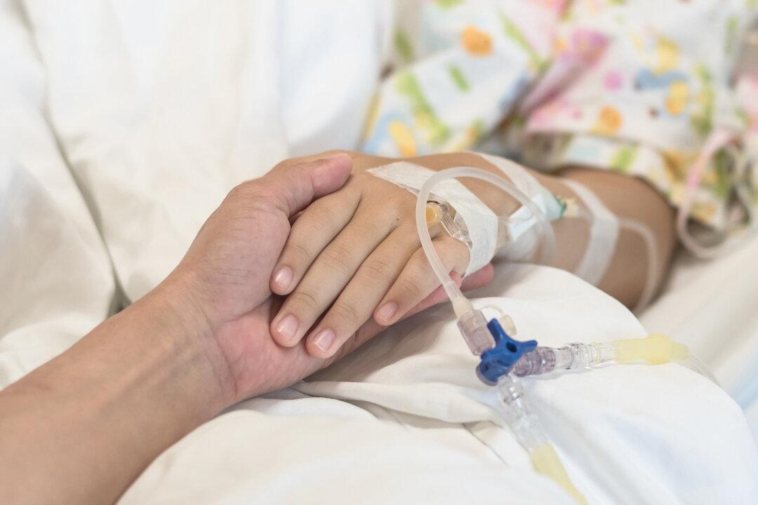 Tot Refuses to Wake Up From Nap, When Mom Turns Her Around She Sees the Unthinkable