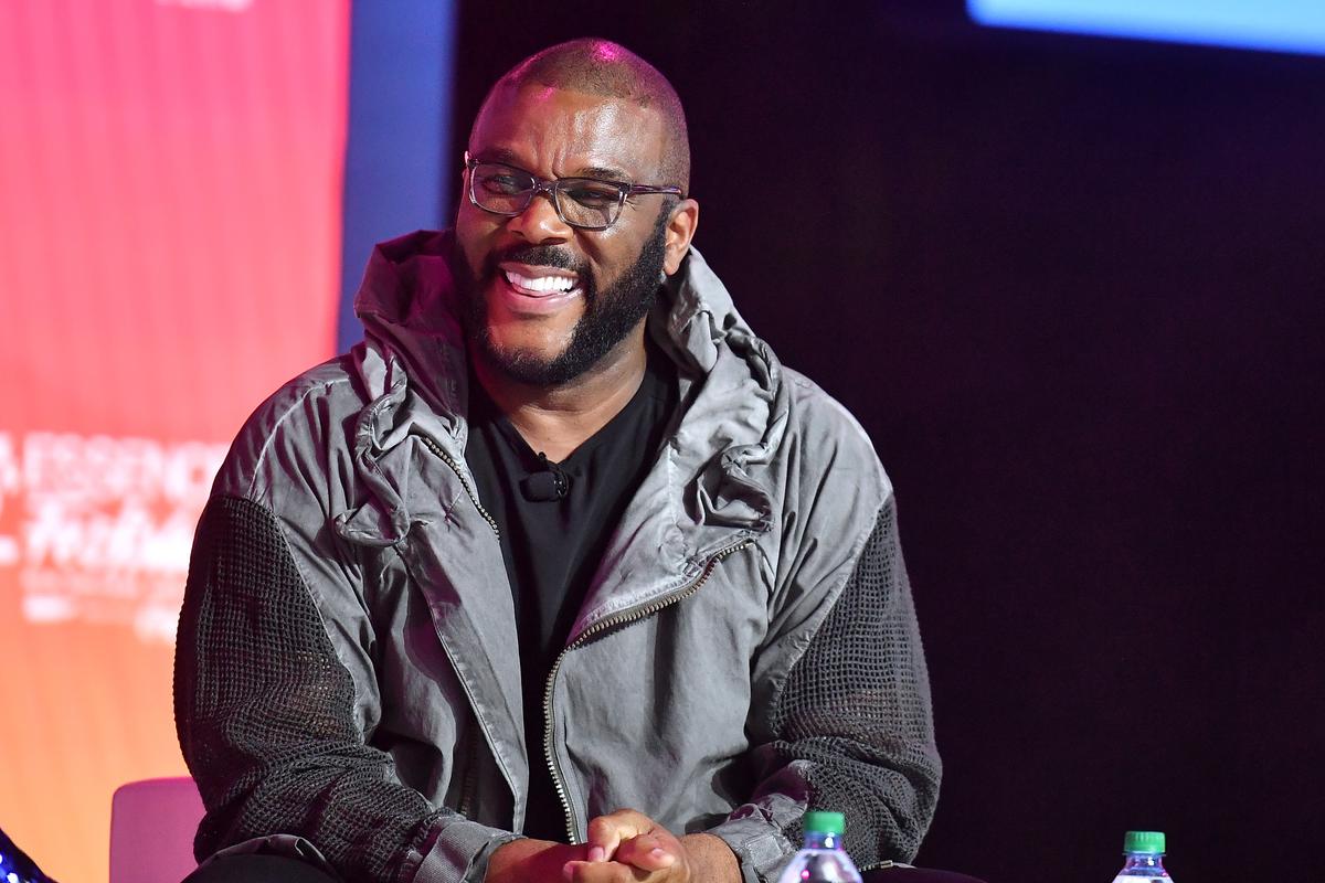 Actor Tyler Perry Uses His Seaplane to Deliver on Promise of Helping Hurricane-hit Bahamas