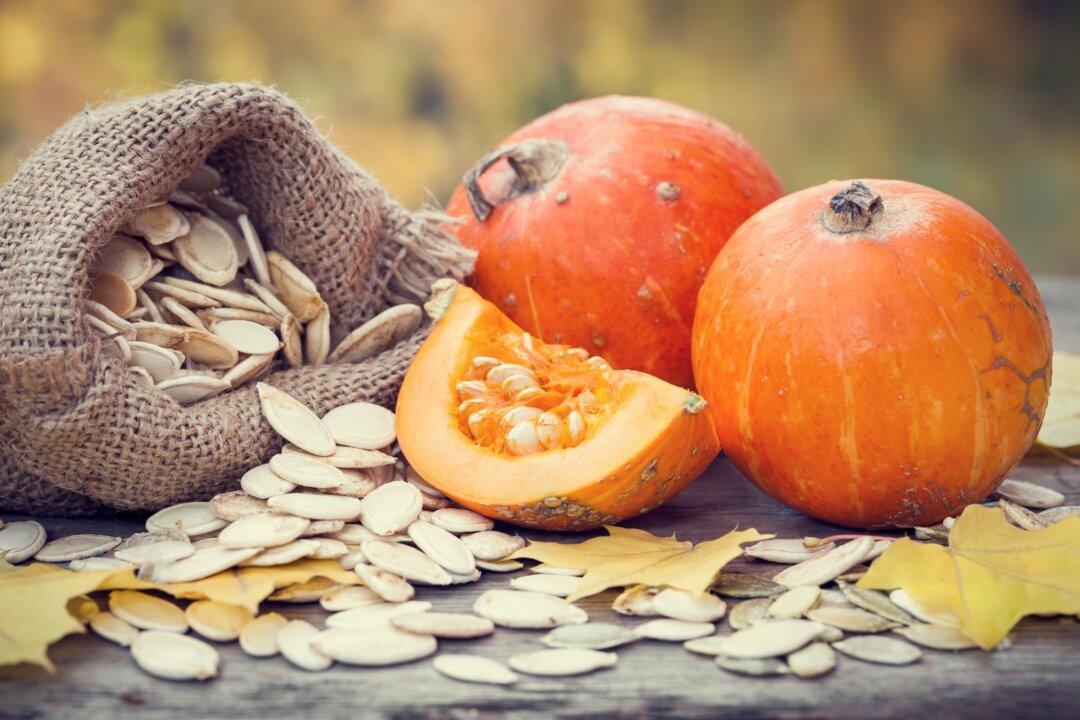 Pumpkin Seeds: 11 Evidence-Based Health Benefits