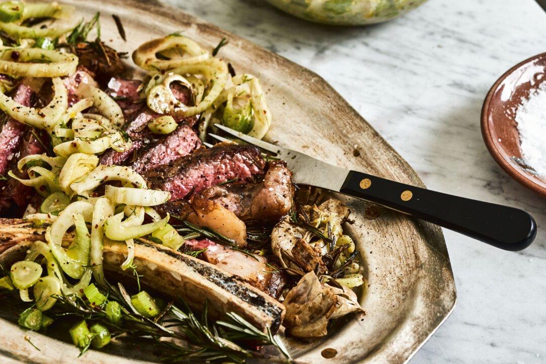 Butter-Basted Rib-Eye With Crunchy Fennel Salad
