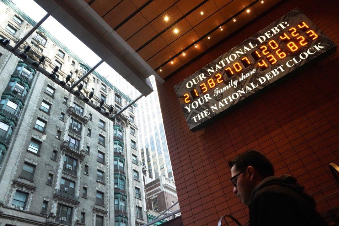 CBO Director Warns Federal Spending on ‘Unsustainable Course,’ Risk of National Financial Crisis Growing