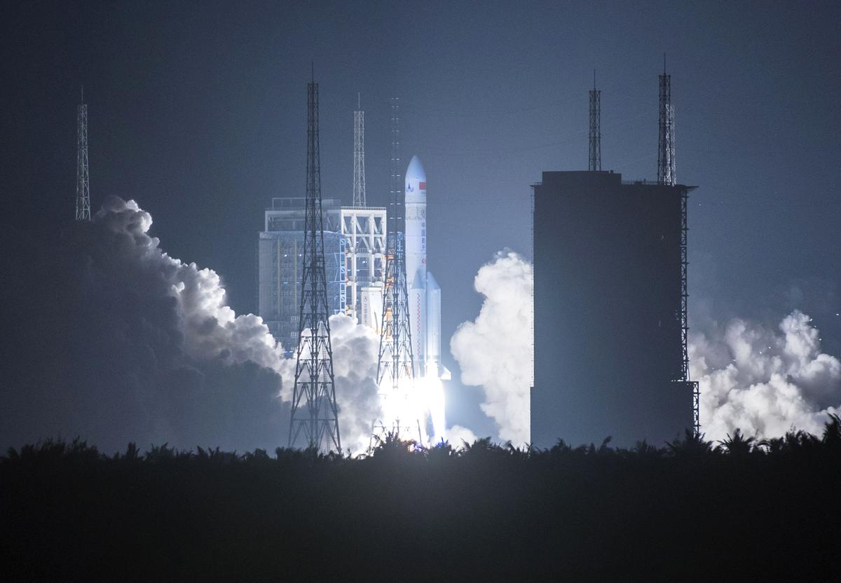 China Seeks to Displace US as Leading Space Power: Report