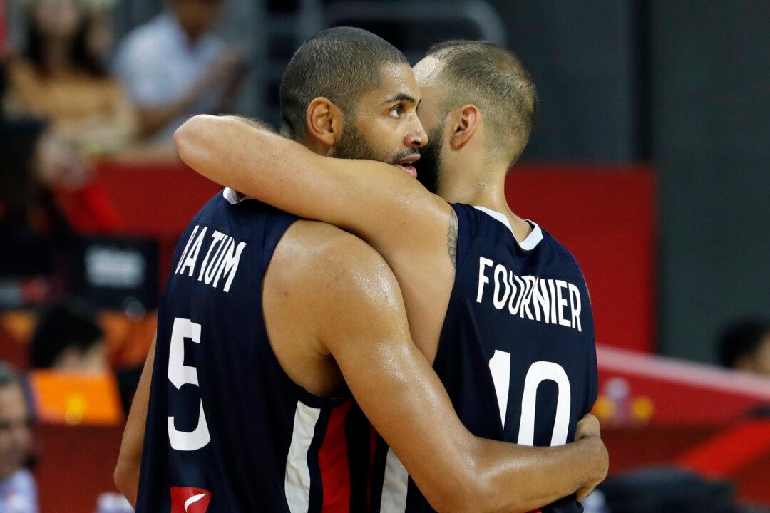 France Knock Holders US out of World Cup Medal Rounds