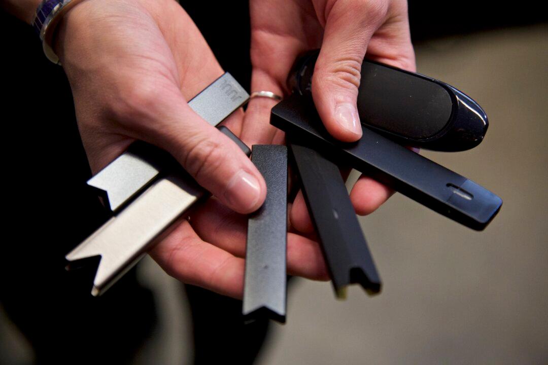 CDC Says Vapers Should Avoid THC, Vitamin E Acetate in Updated Warning