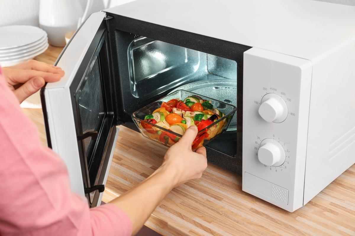 Studies Show Microwaves Drastically Reduce Nutrients
