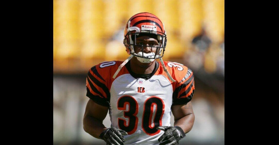 Terrell Roberts, Former NFL Player, Shot Dead in Grandmother’s Backyard: Police