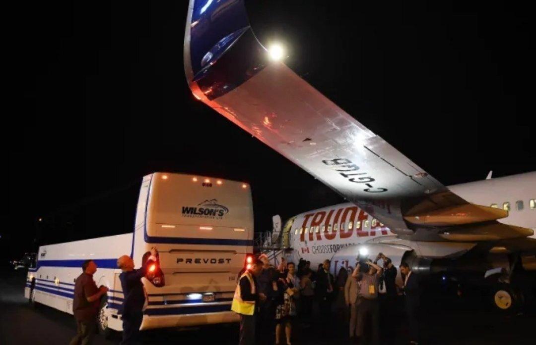 Trudeau’s Election Plane Damaged After Media Bus Drives Under Wing