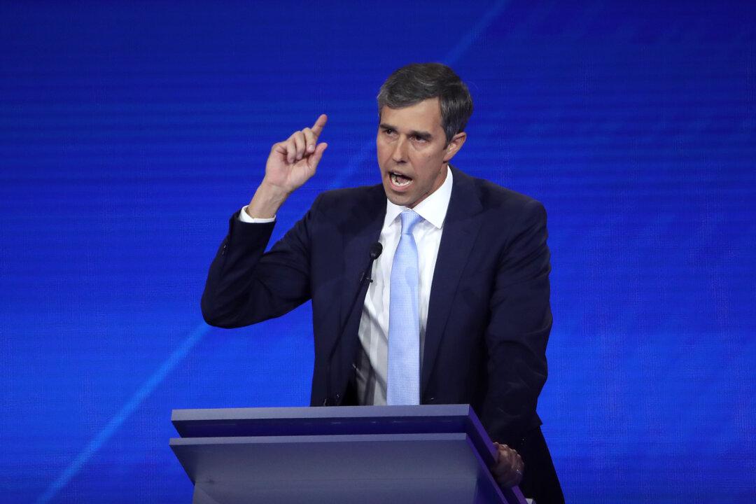 Gun Store Sells out ‘Beto Special’ AR-15s in 4 Hours After O‘Rourke’s ’Hell Yes’ Remarks