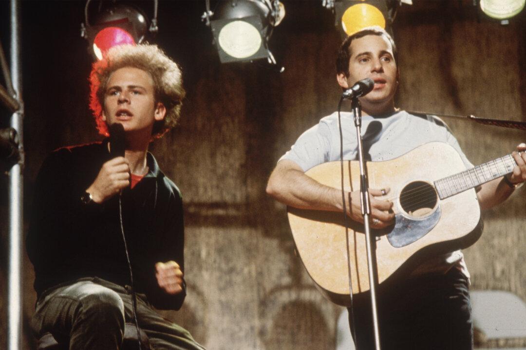 A Look Back: Heavy Metal Singer’s Chilling Cover of ‘Sound of Silence’ Stuns Audience