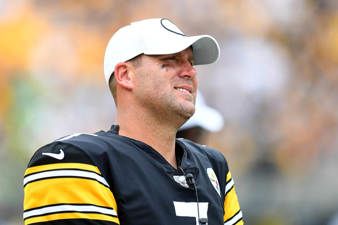 Steelers’ Ben Roethlisberger Speaks out After Season-Ending Injury