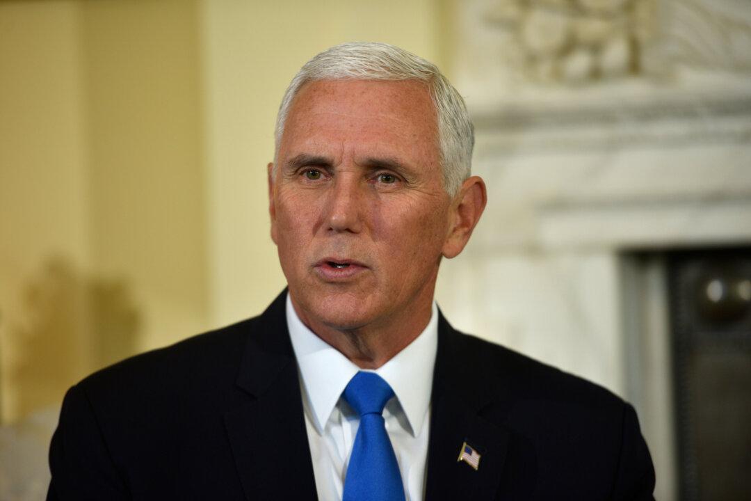 NPR Reporter Alleges Pence Was on Ukraine Call, Forced to Issue Correction: ‘I Misheard This’
