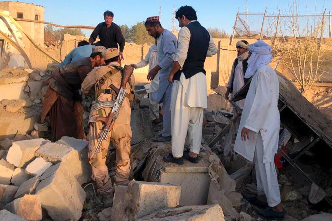 Suicide Bomb in Southern Afghanistan Kills at Least 20