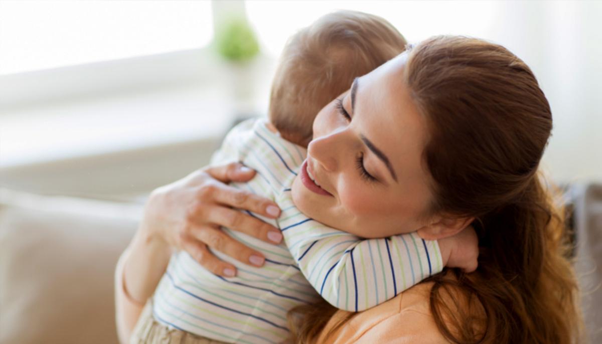 Partially Deaf Baby Lights Up With Joy as He Hears Mom’s Voice for the First Time