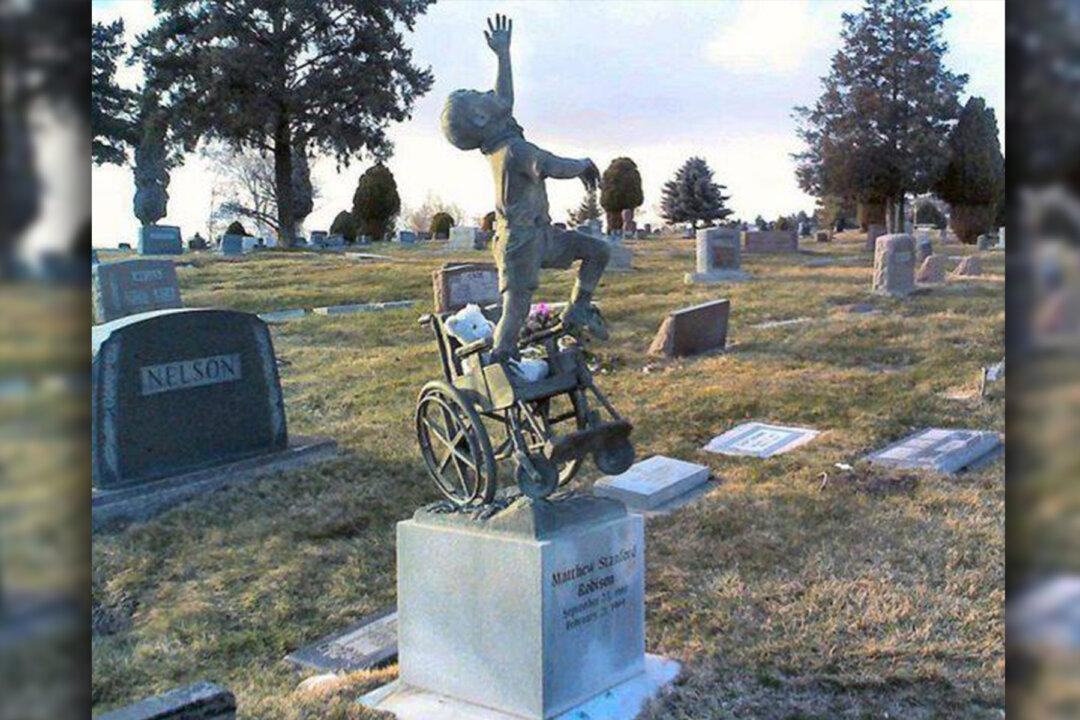 Dad Turns Disabled Son’s Tombstone Into a Touching Masterpiece