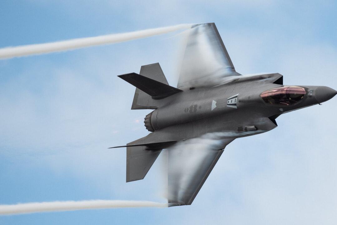 Pentagon Expects 3-Month Slowdown on Major Defense Equipment Due to CCP Virus