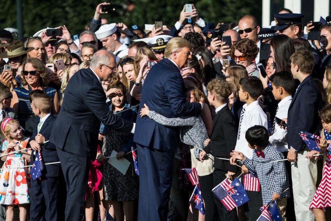 Children Hug Trump During Australian PM Welcoming Ceremony