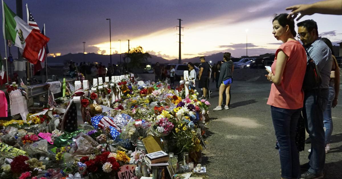 Woman Becomes Gun Rights Advocate After Losing Parents in Mass Shooting