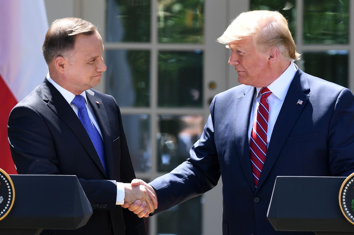 Trump, Poland’s Duda Sign Declaration to Boost US Military Presence in Poland