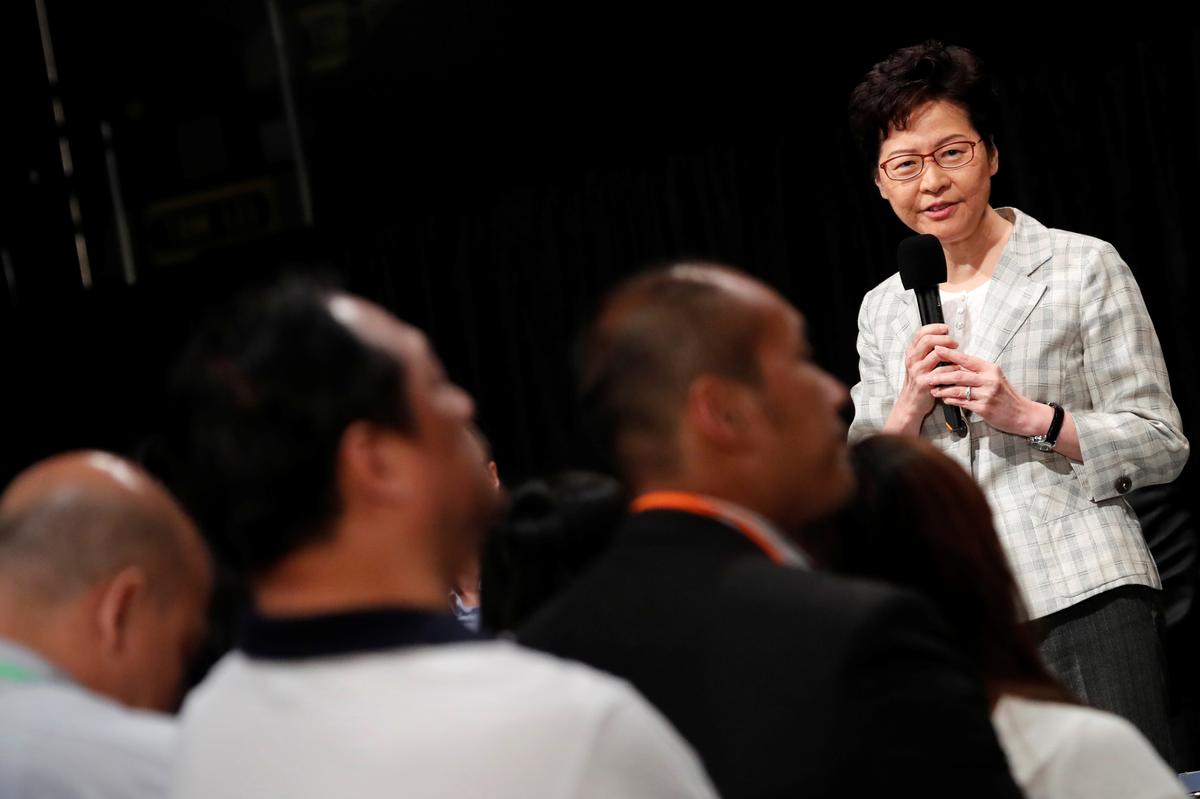 Hong Kong Public Criticize Leader Carrie Lam at First ‘Open Dialogue’