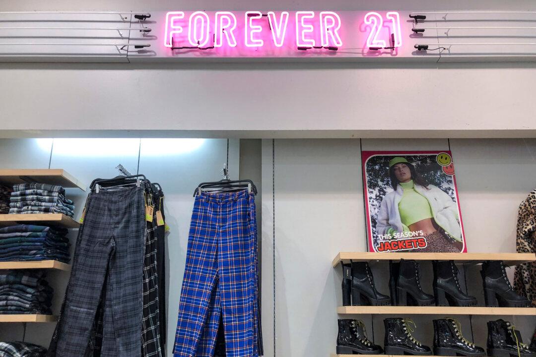 Forever 21 Files for Bankruptcy, to Close Hundreds of Stores