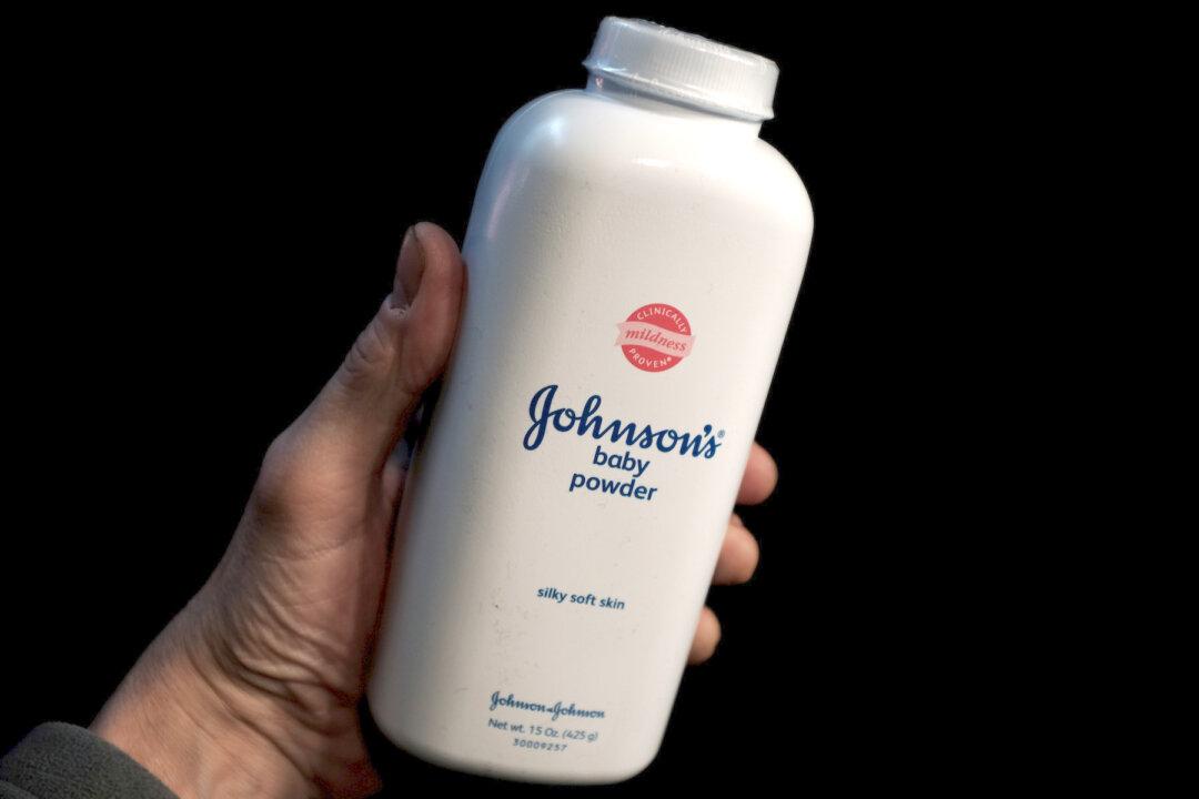 J&J’s Own Expert, Working for FDA, Found Asbestos in Baby Powder